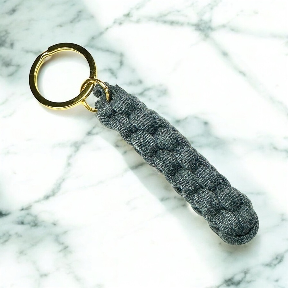Grey Box Knot Keychain Purse Charm T-Shirt Yarn Macrame Nautical Handmade